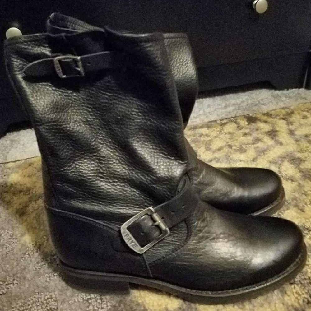 Frye Boots Veronica Size 6.5 6 1/2 B